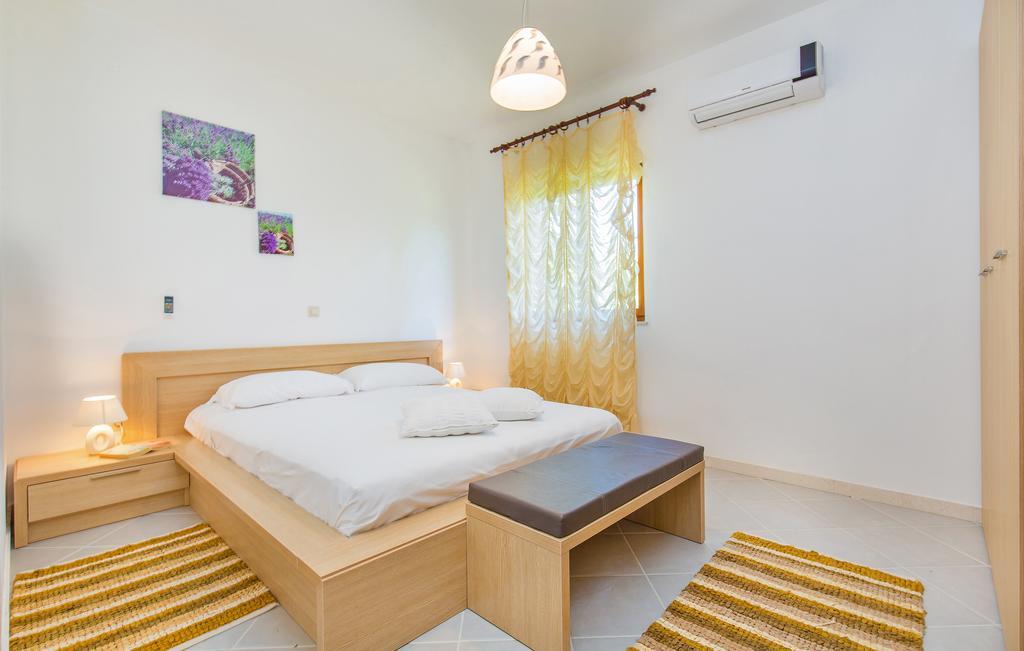 Apartment Lujak Donje Celo Ngoại thất bức ảnh