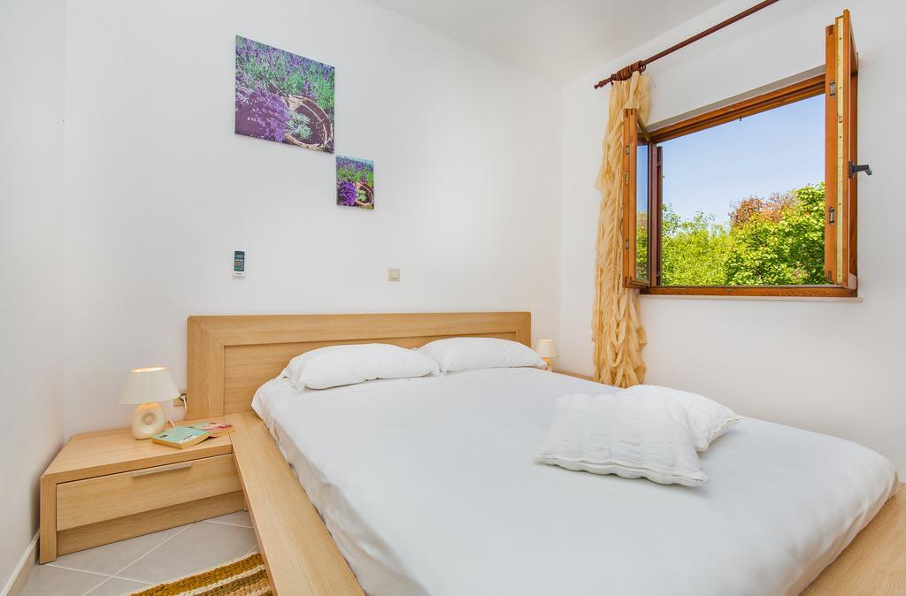 Apartment Lujak Donje Celo Ngoại thất bức ảnh