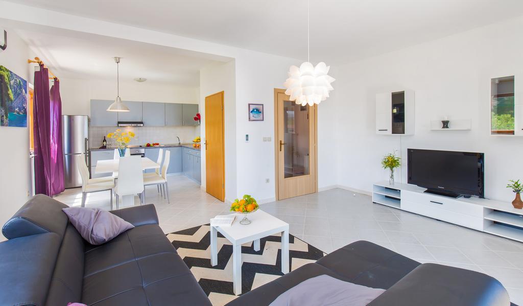 Apartment Lujak Donje Celo Ngoại thất bức ảnh