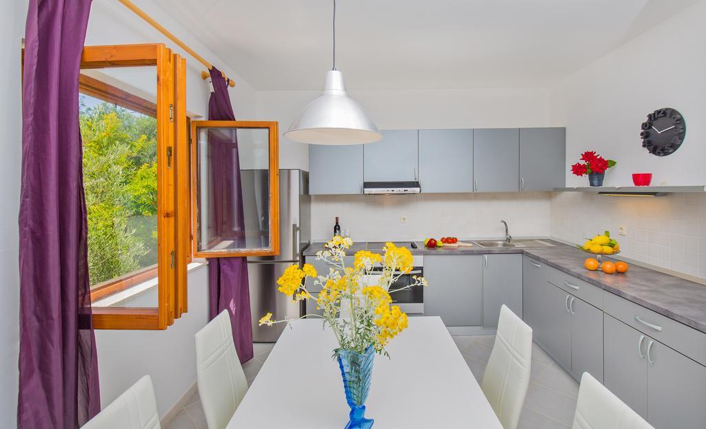 Apartment Lujak Donje Celo Ngoại thất bức ảnh