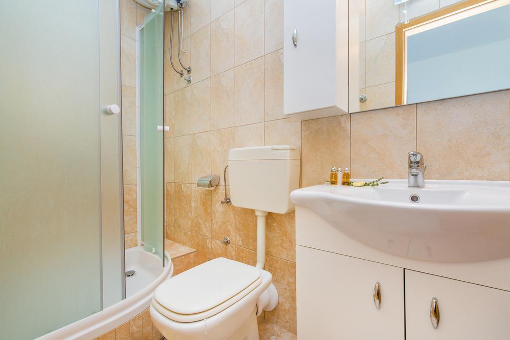 Apartment Lujak Donje Celo Ngoại thất bức ảnh